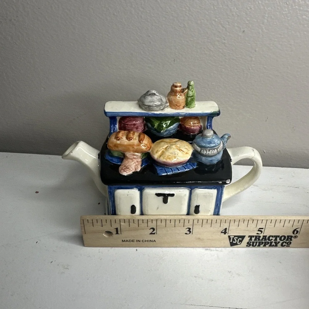 Vintage Wood burning stove  Teapot Decorative Ceramic Collectible Tea lover - Picture 9 of 11